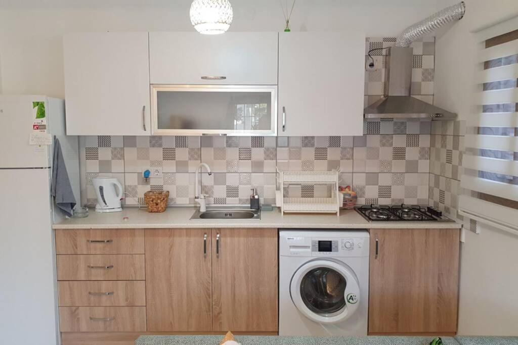 2+1 Apartm With Garden + Balcony , At Ladies Beach Κουσάντασι Εξωτερικό φωτογραφία
